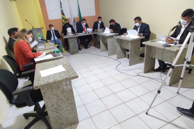 Prefeito participa da abertura do ano legislativo na Câmara de Vereadores de Nossa Senhora de Nazaré (PI)